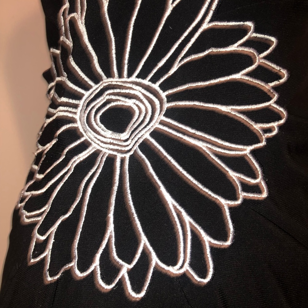 RONNI NICOLE SZ.6 Black dress‎ 💐 - Picture 5 of 11